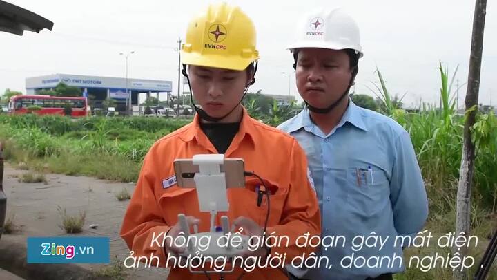 Điện lực Quảng Ngãi dùng flycam kiểm tra lỗi kỹ thuật