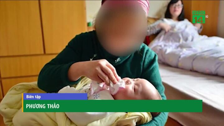 Video: Giận chủ nhà, bảo mẫu hành hạ bé 1 tuổi đến mù mắt