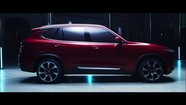 Tạp chí FORBES: 'VinFast sẽ khiến bạn sẵn sàng mua ô tô Việt Nam?'