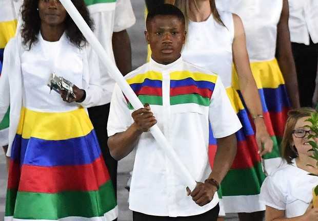 VĐV Nambia bị bắt vì cáo buộc cưỡng bức trong làng Olympic