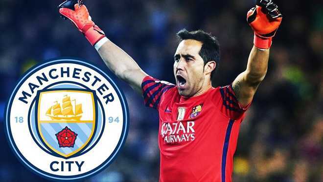 Tin chuyển nhượng sáng 26/8: Bravo chính thức cập bến Man City, Barca có thủ môn mới