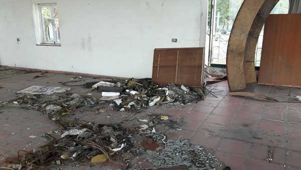 Trộm đột nhập Hãng phim truyện Việt Nam