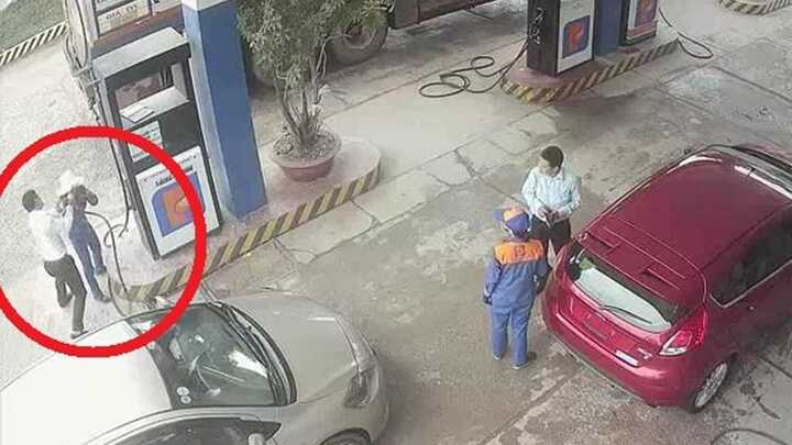 Cán bộ ngân hàng đánh nữ nhân viên bán xăng bị tạm đình chỉ công tác