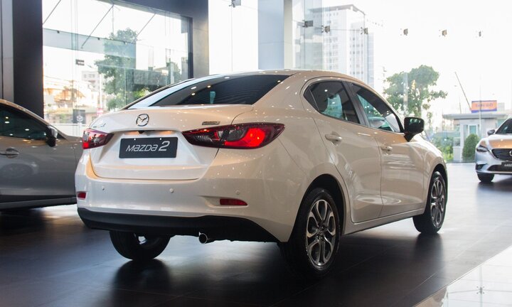 Mazda2 mới gây tò mò với công nghệ 'lạ' vừa xuất hiện ở Hà Nội