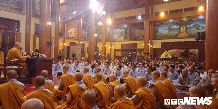 Không tổ chức họp báo, Trụ trì chùa Ba Vàng có buổi thuyết giảng liên quan đến 'vong báo oán'