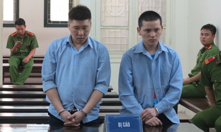 Tử hình hai kẻ vận chuyển thuê 20 bánh heroin