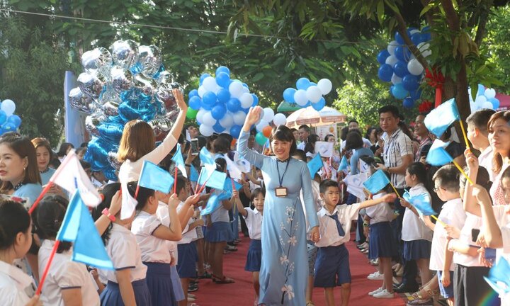 'Tôn trọng để hạnh phúc', thông điệp sâu sắc gửi đến học sinh dịp khai trường