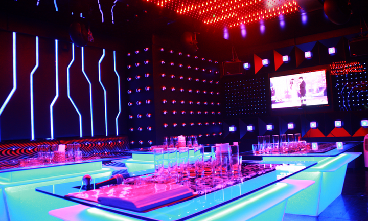 Đến quán karaoke một mực đòi mua dâm, người đàn ông bị đánh chết