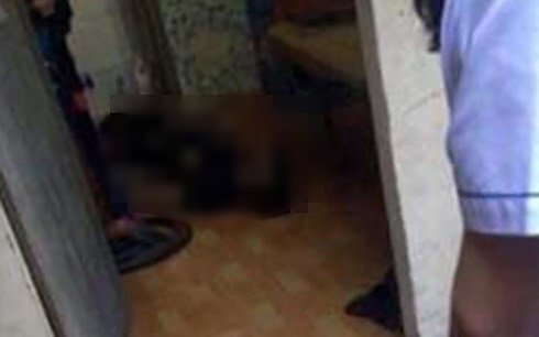 Nam thanh niên chết trong tư thế cổ quấn dây túi xách trong phòng trọ ở Hà Nội