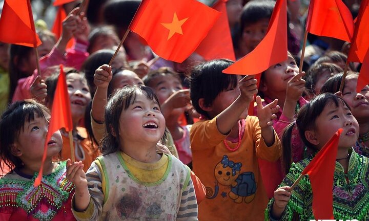 Khi 'tỷ phú trầm lặng' Phạm Nhật Vượng làm việc thiện