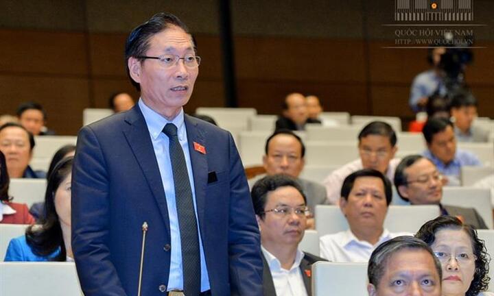 ĐBQH: 'Đổi 100 USD bị phạt 90 triệu đồng làm dư luận không đồng tình'