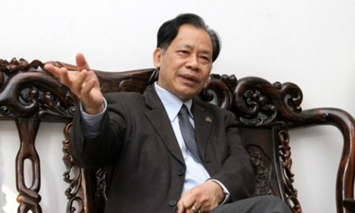 Bỏ chế độ 'viên chức suốt đời': Biện pháp ngăn chặn những người 'chỉ ăn rồi đi kiện'