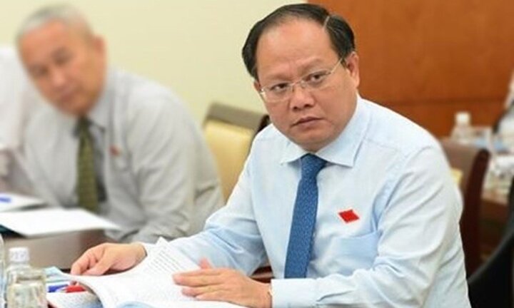 Ông Tất Thành Cang bị cách chức Ủy viên Trung ương, Phó Bí thư Thường trực TP.HCM