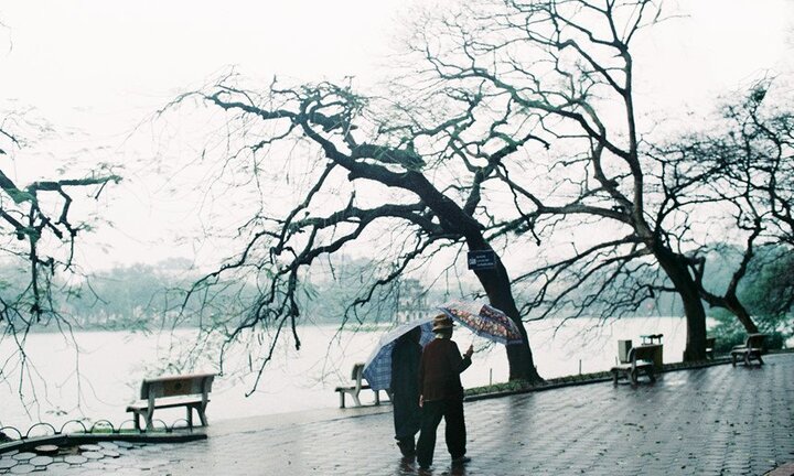 Miền Bắc rét đậm, miền Trung tiếp tục mưa lớn diện rộng