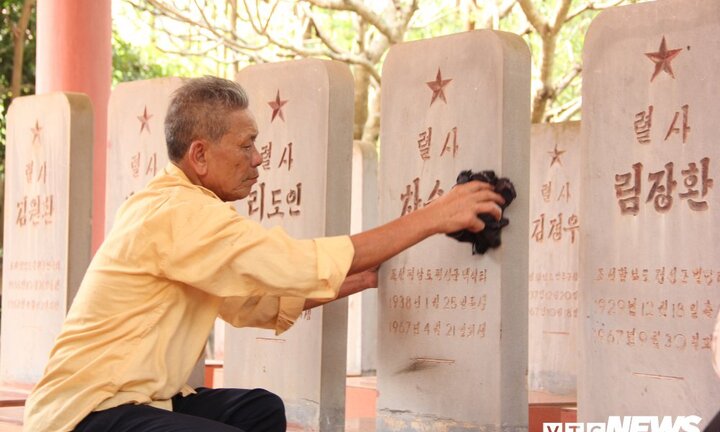 Người thương binh hơn 20 năm chăm sóc nghĩa trang liệt sĩ Triều Tiên ở Bắc Giang: 'Tôi sẽ làm đến khi còn có thể'