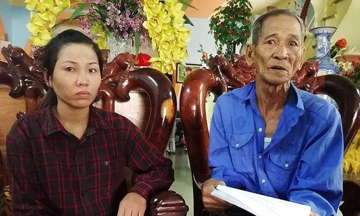 Ròng rã 2 năm đi đòi mẩu xương cho cha