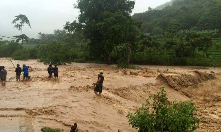 Mưa lớn bao trùm Bắc Bộ, nguy cơ cao xảy ra lũ quét, sạt lở đất ở Điện Biên, Lai Châu, Hà Giang