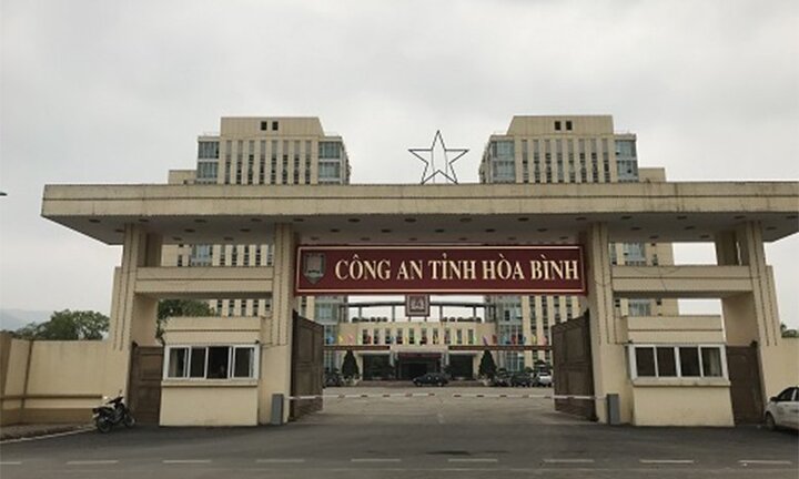Bắt nguyên Trưởng phòng An ninh chính trị nội bộ Công an tỉnh Hòa Bình
