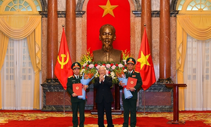 Tổng Bí thư, Chủ tịch nước trao Quyết định thăng quân hàm hai Thượng tướng