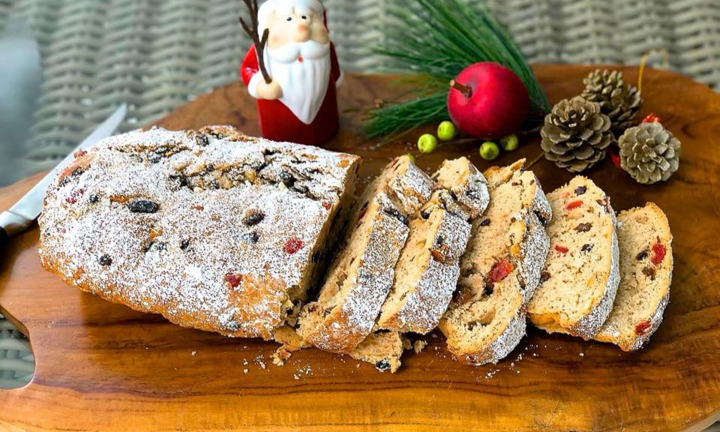 Đậm vị Giáng sinh với công thức bánh mì hoa quả Christmas Stollen