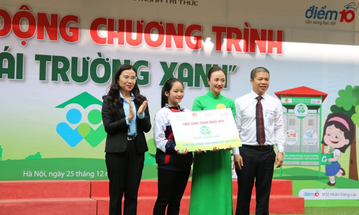 Hàng nghìn học sinh tích cực gom rác thải nhựa, bảo vệ môi trường