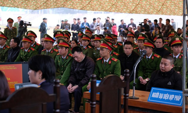 TRỰC TIẾP: Xét xử 9 bị cáo vụ sát hại nữ sinh giao gà ở Điện Biên