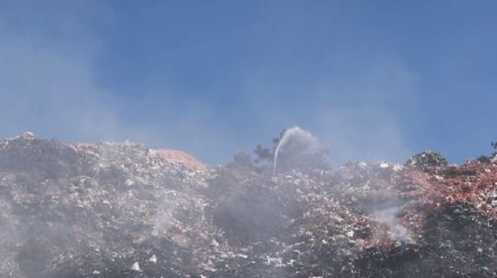 Cháy bãi rác Cam Ly, Đà Lạt chìm trong khói bụi hôi thối