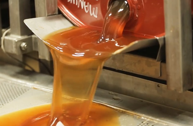 Video: Loại mật ong được ví như vàng lỏng có gì đặc biệt?