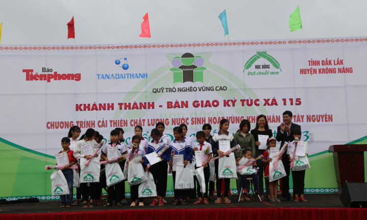 Bàn giao Ký túc xá 115 cho học sinh vùng sâu Đắk Lắk