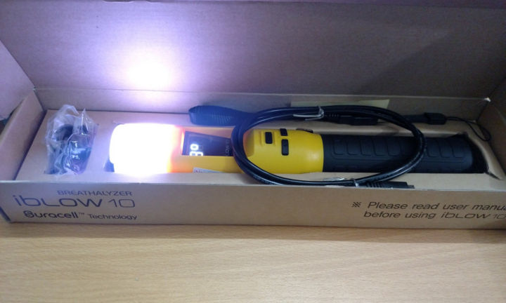 Lo bị xử phạt, nhiều người đổ xô mua máy đo nồng độ cồn