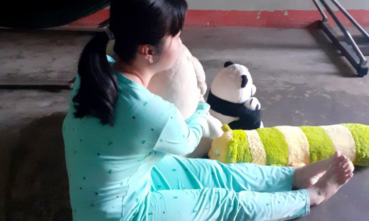 Hình phạt nào cho 2 cha con hiếp dâm cô gái tâm thần đến có thai?