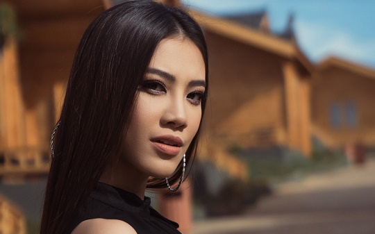 Kim Duyên: 'Dù là Á hậu, tôi vẫn hạnh phúc khi giúp ba mẹ bán cơm bình dân'