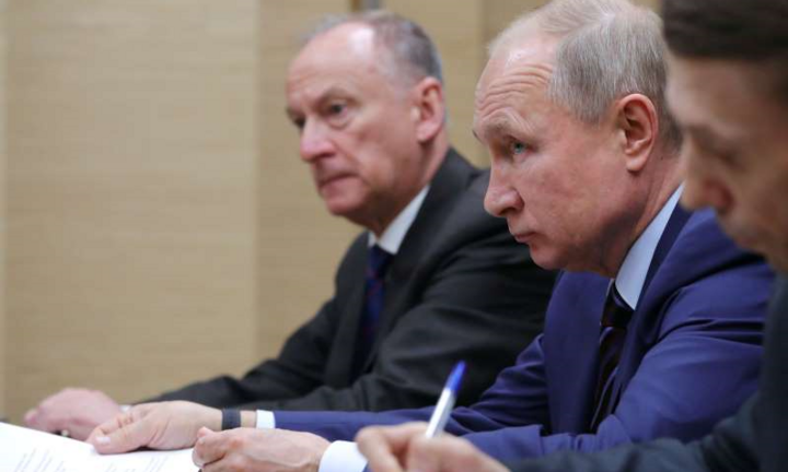 Tổng thống Putin giữ bí mật về kế hoạch cải tổ Chính phủ tới phút chót