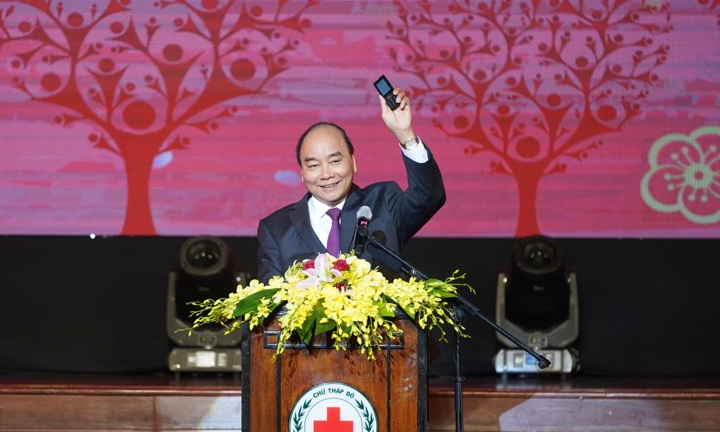 Thủ tướng: 'Hãy trao yêu thương để nhận về hạnh phúc'