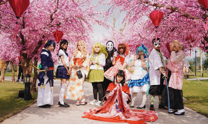 Màn diễu hành cosplay siêu hoành tráng tại Lễ hội hoa xuân xuyên tết của Vinhomes