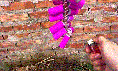 Nghịch pháo nổ, bé trai 11 tuổi ở Hưng Yên nát cả bàn tay