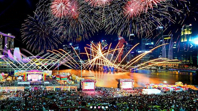 Video: Màn pháo hoa đầy màu sắc chào đón năm mới Canh Tý của Singapore