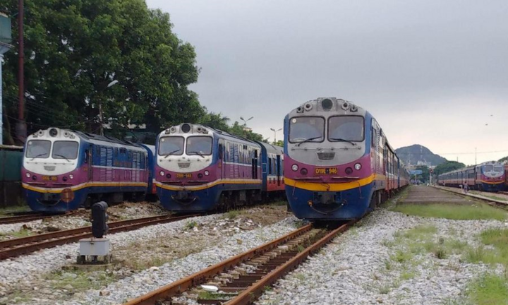 Tàu đường sắt Hà Nội - Lào Cai tạm ngừng 2 ngày vì dịch corona