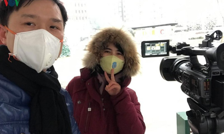 Phóng viên VOV kể chuyện tác nghiệp ở 'tâm dịch' Trung Quốc