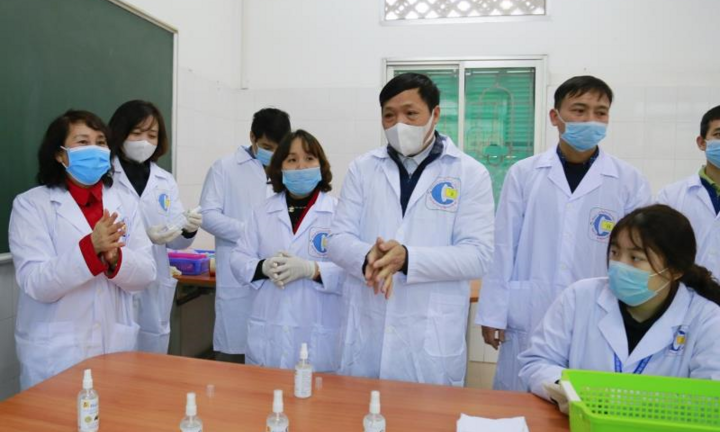 Trường Đại học Công nghiệp Hà Nội sản xuất nước rửa tay phục vụ hơn 30.000 sinh viên