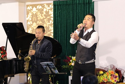 'Lãng tử hát nhạc tình' giải thích lý do ra mắt ca khúc buồn trong mùa Valentine