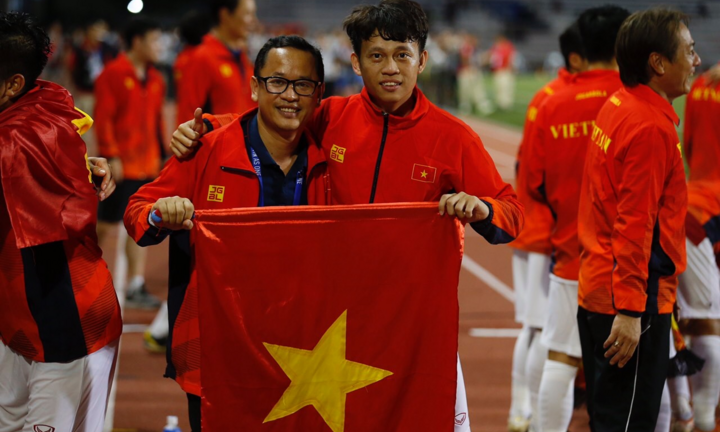 Bầu Đức cho cầu thủ vô địch SEA Games xuống đá hạng Nhì 