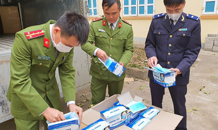 Hà Nội thẩm định chất lượng 600.000 khẩu trang tịch thu để phát cho học sinh