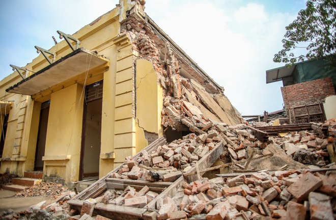 Yêu cầu khôi phục nguyên trạng ngôi nhà bị phá thuộc Trạm phát sóng Bạch Mai 