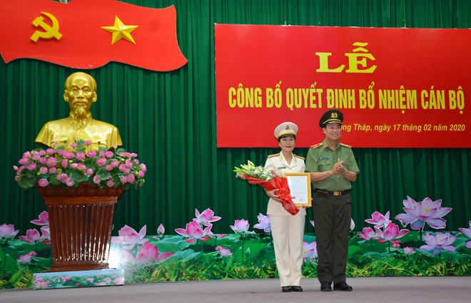 Lần đầu tiên Đồng Tháp có nữ Phó giám đốc Công an tỉnh