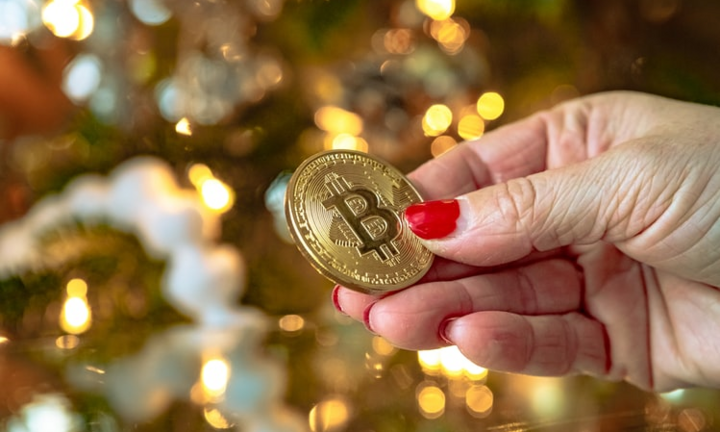 Giá Bitcoin hôm nay 5/8: Nỗ lực vượt ngưỡng 12.000 USD bất thành