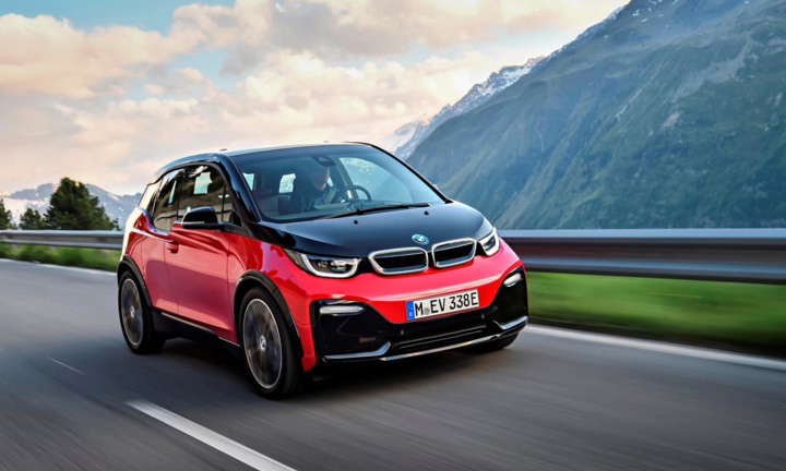 2022, BMW ra mắt 5 series và 7 series chạy điện