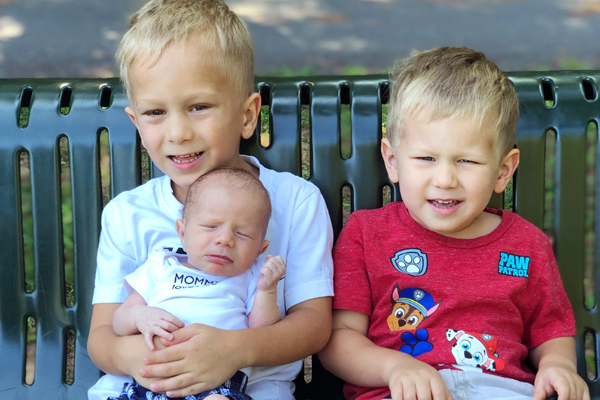 3 anh em ruột cùng mắc một bệnh ung thư nguy hiểm