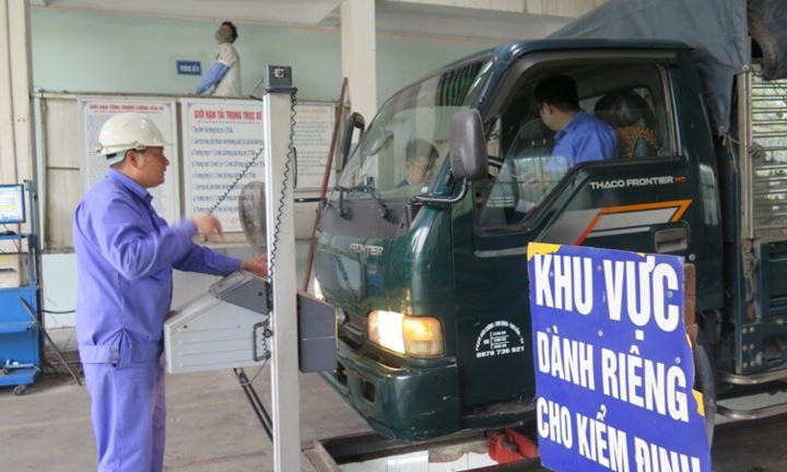 Chặn đăng kiểm hơn 6.700 ô tô 'chây ì' nộp phạt vi phạm giao thông