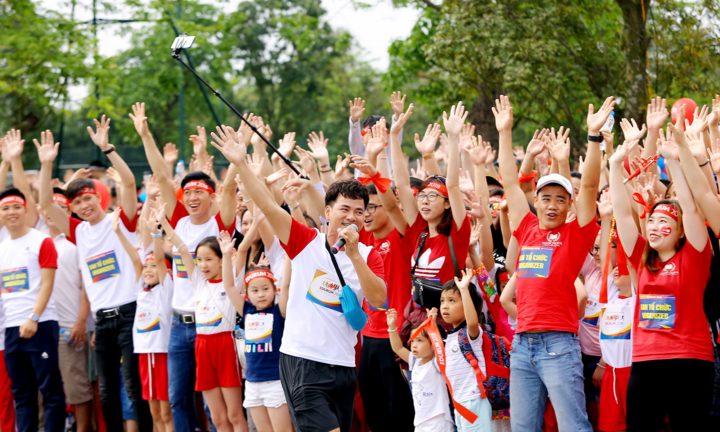 Vinschool kêu gọi hàng chục ngàn phụ huynh, học sinh tham gia 'Thử thách chạy 30 ngày'